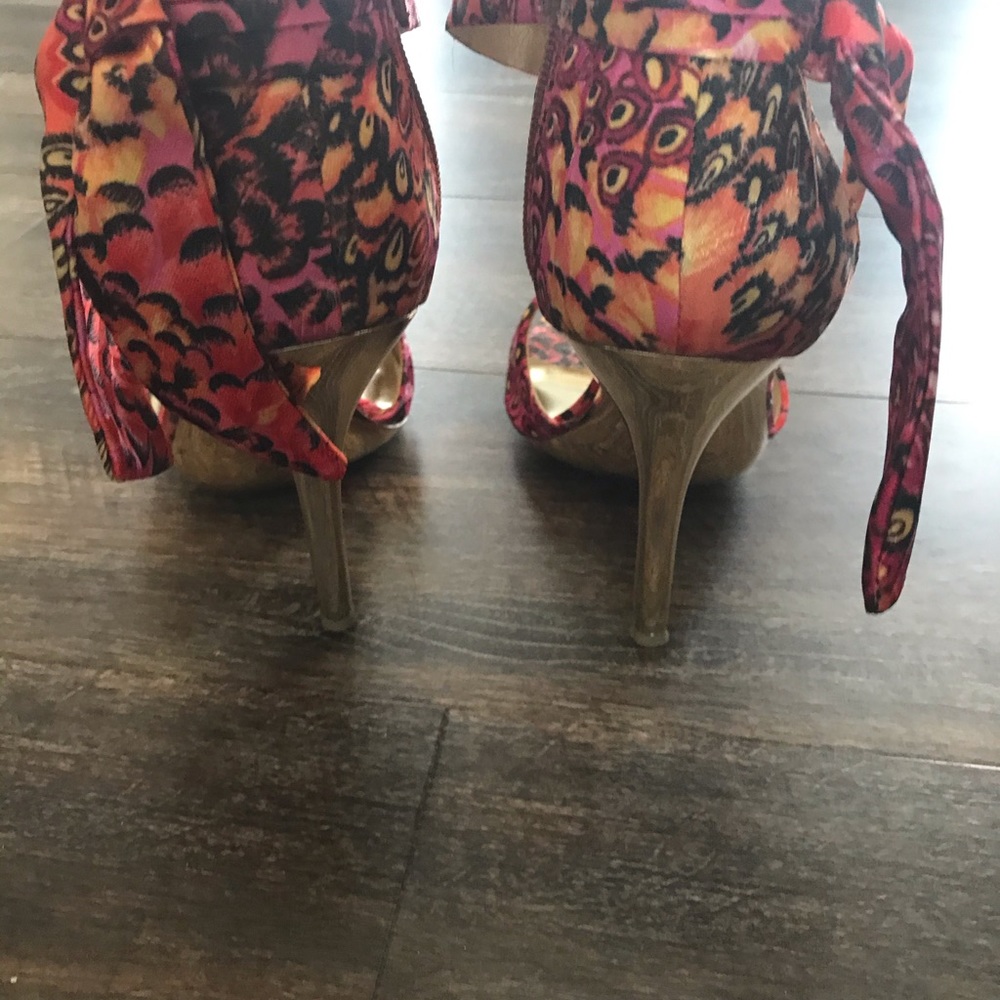 🌸Multi Color Heels🌸 - Picture 3 of 4